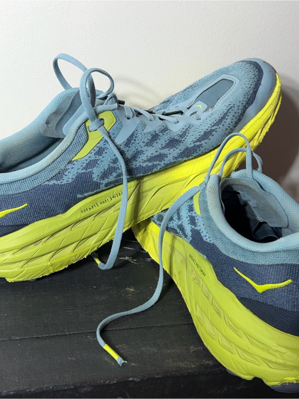 HOKA Speedgoat 5 Men’s Size 13 Trail Running Shoes Vibram Megagrip Blue - Picture 8 of 17